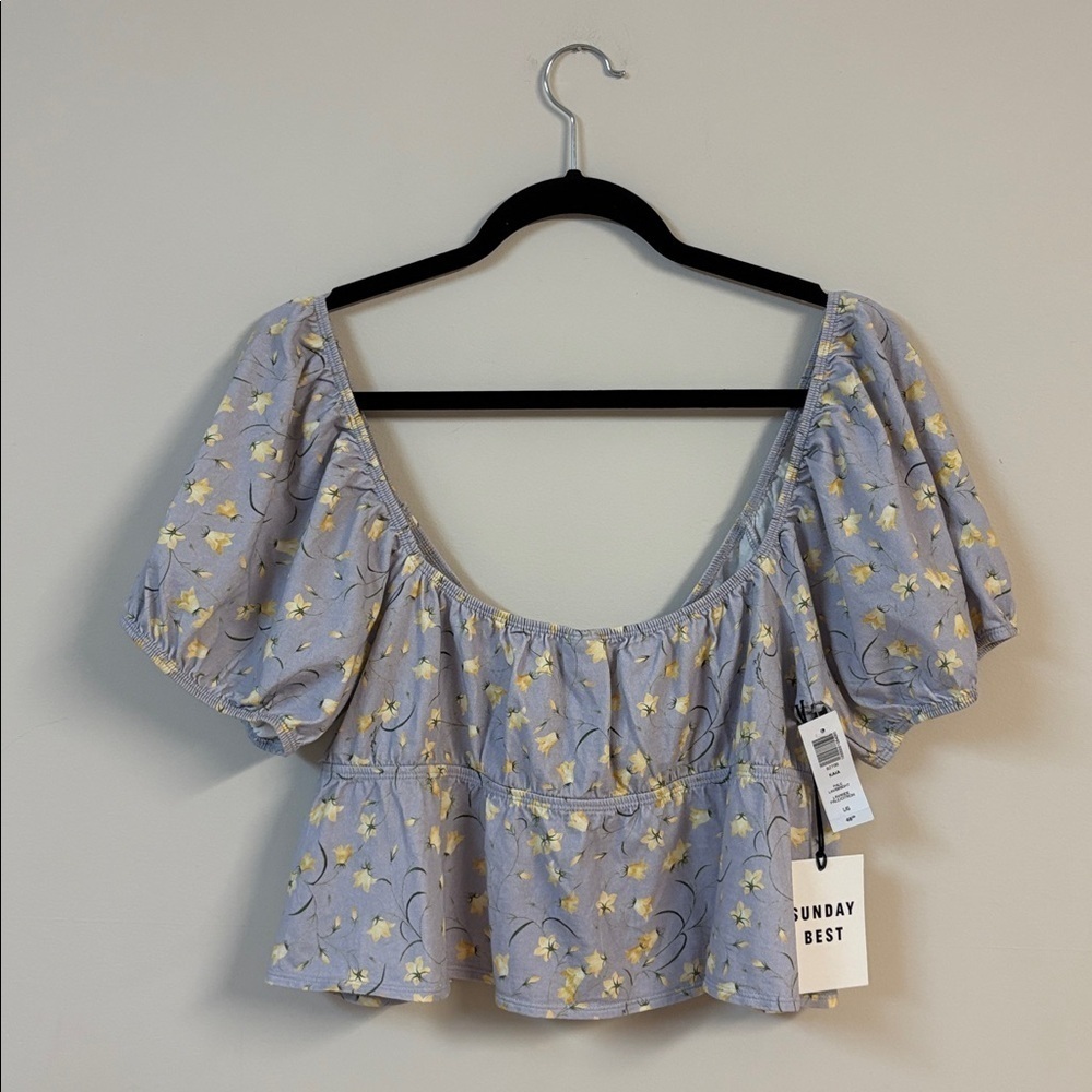 BNWT Aritzia Sunday Kaia Floral Top size L - Picture 4 of 4